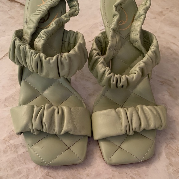 Sam & Libby Green Ruched Heels - Picture 3 of 3